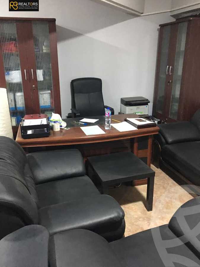 https://aqarmap.com.eg/en/listing/5478776-for-sale-cairo-6th-of-october-featured-neighborhood