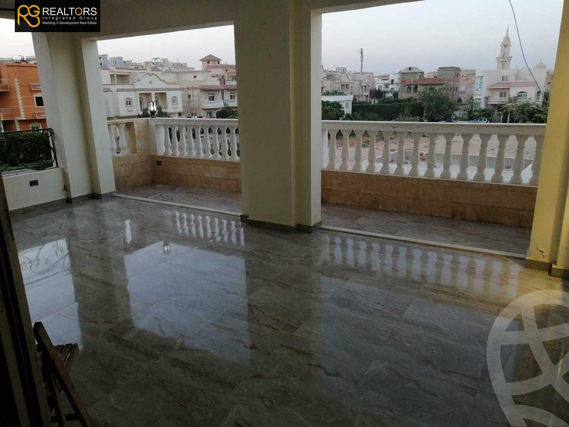 https://aqarmap.com.eg/en/listing/5508536-for-sale-cairo-el-sheikh-zayed-city-compounds-el-yasmeen-compound