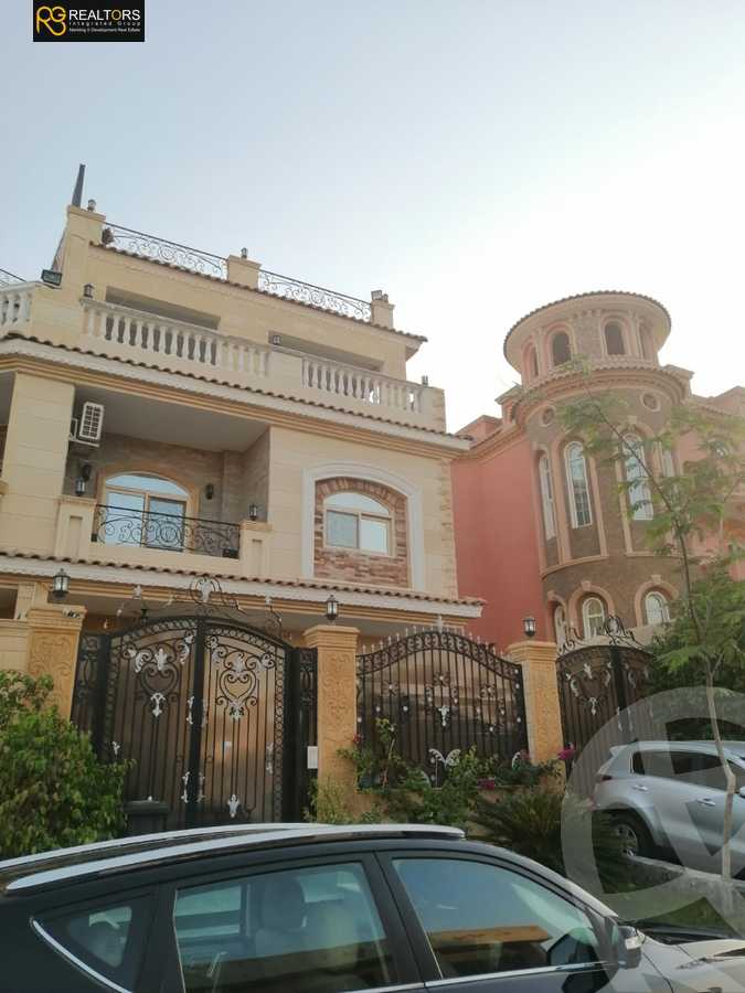 https://aqarmap.com.eg/en/listing/5508536-for-sale-cairo-el-sheikh-zayed-city-compounds-el-yasmeen-compound
