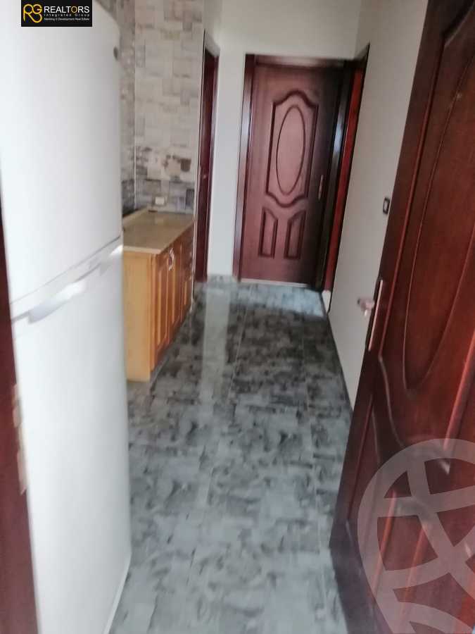 https://aqarmap.com.eg/en/listing/5508536-for-sale-cairo-el-sheikh-zayed-city-compounds-el-yasmeen-compound