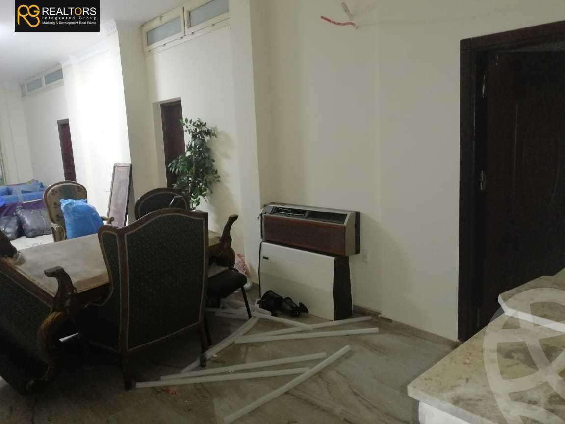 https://aqarmap.com.eg/en/listing/5508536-for-sale-cairo-el-sheikh-zayed-city-compounds-el-yasmeen-compound