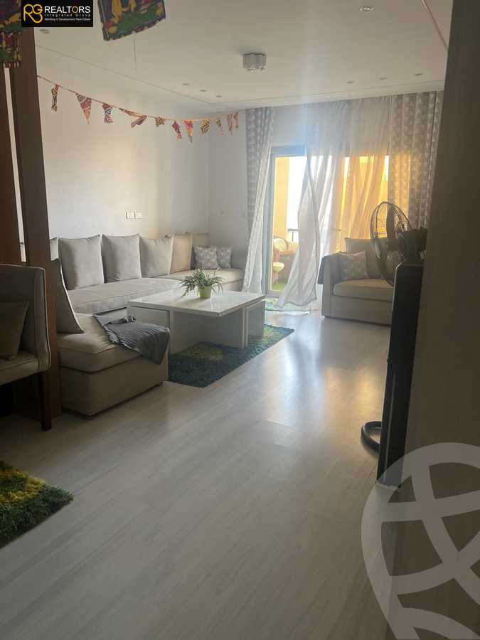https://aqarmap.com.eg/en/listing/5509761-for-sale-cairo-el-sheikh-zayed-city-compounds-el-khamayel