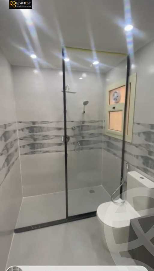 https://aqarmap.com.eg/en/listing/5509761-for-sale-cairo-el-sheikh-zayed-city-compounds-el-khamayel