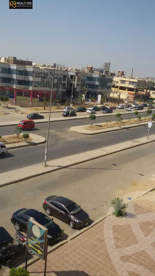 https://aqarmap.com.eg/en/listing/5510078-for-sale-cairo-6th-of-october-el-ahyaa-neighborhood-8th-el-tahrir-rd