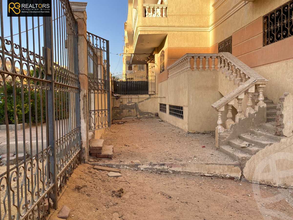 https://aqarmap.com.eg/en/listing/5510305-for-sale-cairo-6th-of-october-el-ahyaa-neighborhood-11th