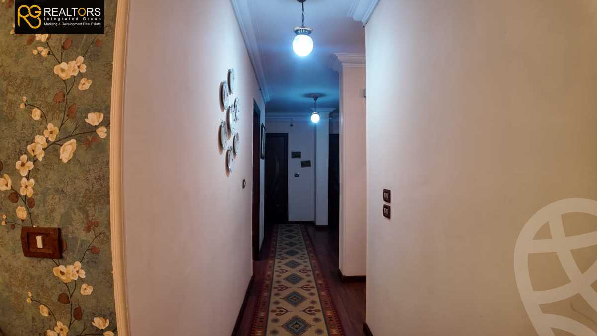 https://aqarmap.com.eg/en/listing/5510384-for-sale-cairo-6th-of-october-el-ahyaa-neighborhood-2nd-divided-from-al-kafrawei-st