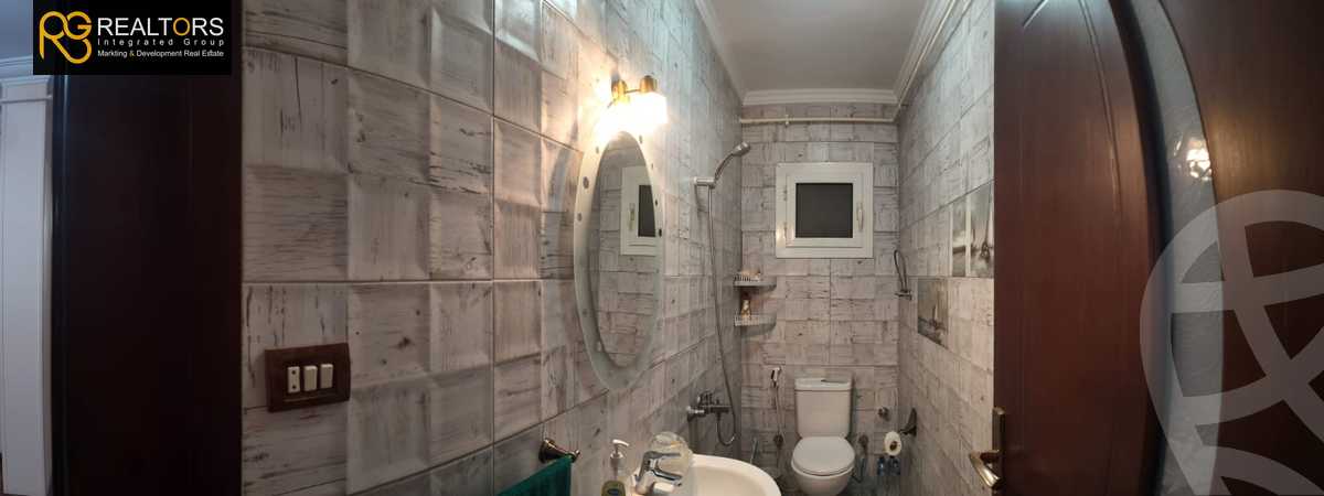 https://aqarmap.com.eg/en/listing/5510384-for-sale-cairo-6th-of-october-el-ahyaa-neighborhood-2nd-divided-from-al-kafrawei-st