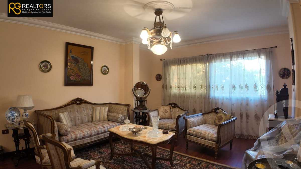 https://aqarmap.com.eg/en/listing/5510384-for-sale-cairo-6th-of-october-el-ahyaa-neighborhood-2nd-divided-from-al-kafrawei-st