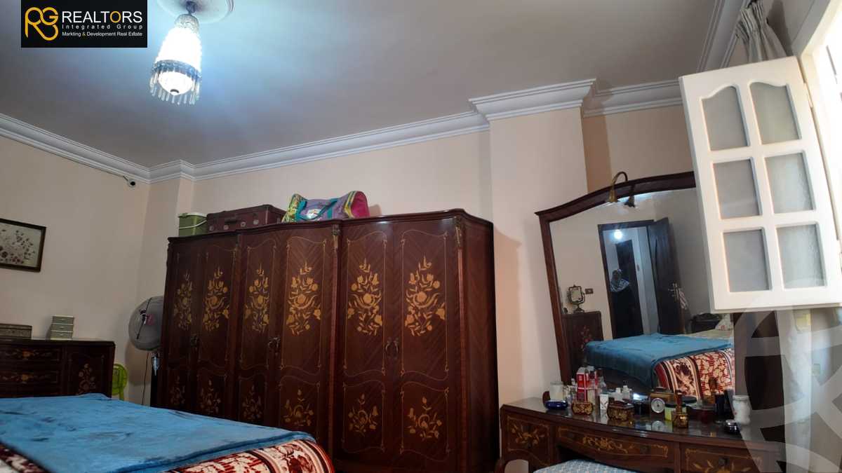 https://aqarmap.com.eg/en/listing/5510384-for-sale-cairo-6th-of-october-el-ahyaa-neighborhood-2nd-divided-from-al-kafrawei-st