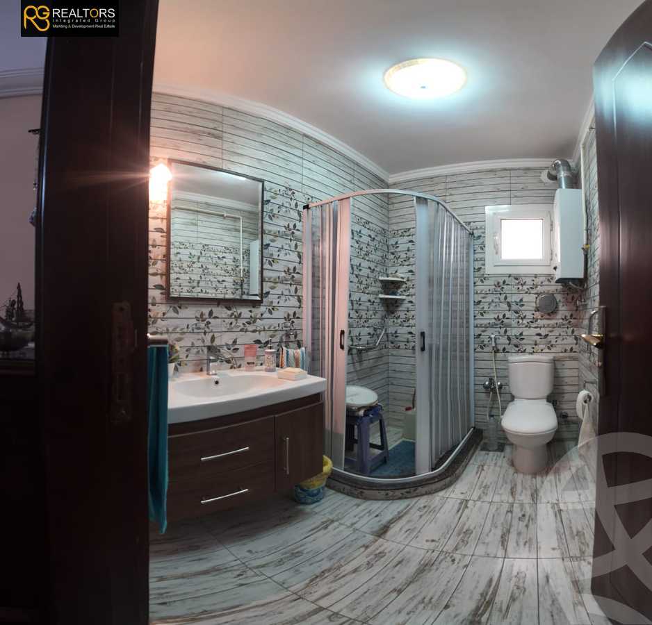 https://aqarmap.com.eg/en/listing/5510384-for-sale-cairo-6th-of-october-el-ahyaa-neighborhood-2nd-divided-from-al-kafrawei-st