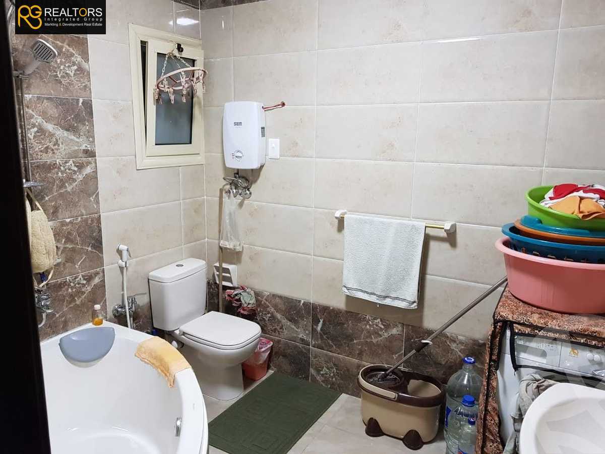 https://aqarmap.com.eg/en/listing/5533805-for-sale-cairo-6th-of-october-el-ahyaa-neighborhood-4th-school-st