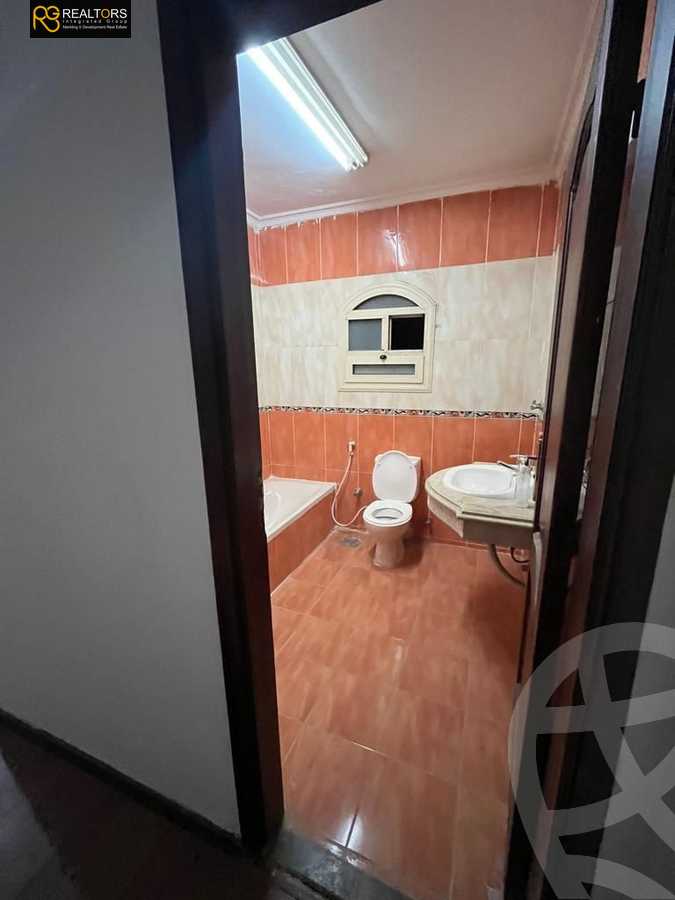 https://aqarmap.com.eg/ar/listing/5535798-for-sale-cairo-6th-of-october-el-ahyaa-neighborhood-11th