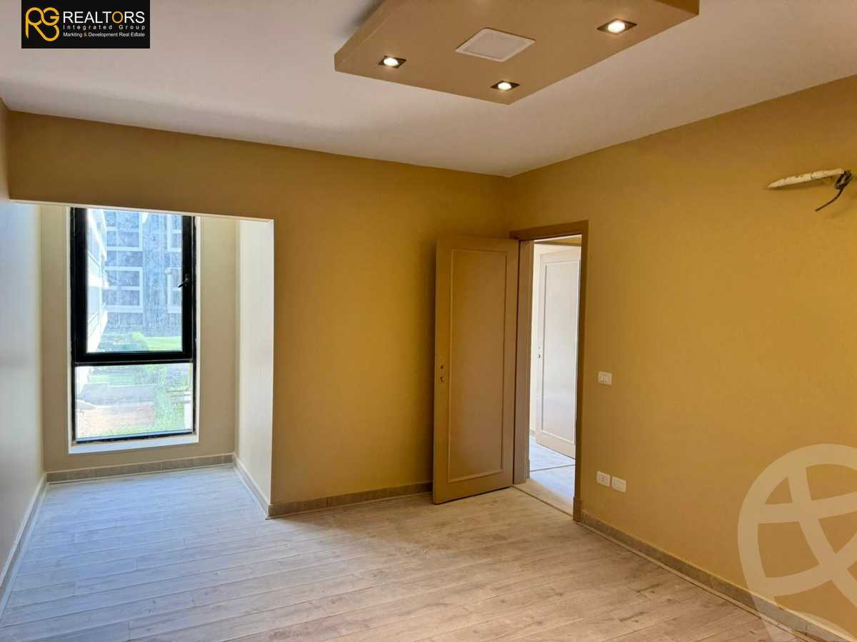 https://aqarmap.com.eg/en/listing/5596223-for-sale-cairo-6th-of-october-hadaeq-october-kmbwnd-fy-hdyq-ktwbr-lake-front
