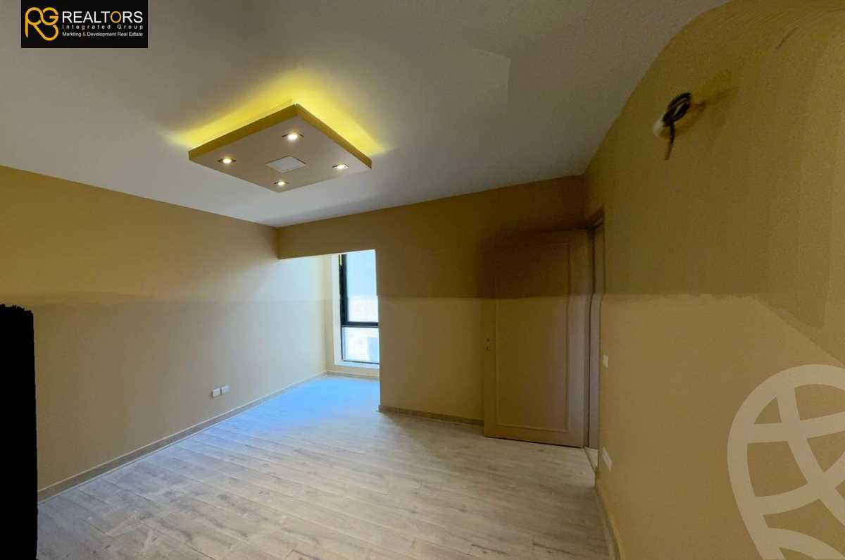 https://aqarmap.com.eg/en/listing/5596223-for-sale-cairo-6th-of-october-hadaeq-october-kmbwnd-fy-hdyq-ktwbr-lake-front
