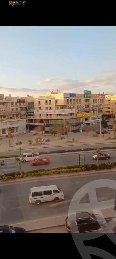 https://aqarmap.com.eg/ar/listing/5596243-for-sale-cairo-6th-of-october-el-ahyaa-neighborhood-3rd-al-hay-al-thalith-st