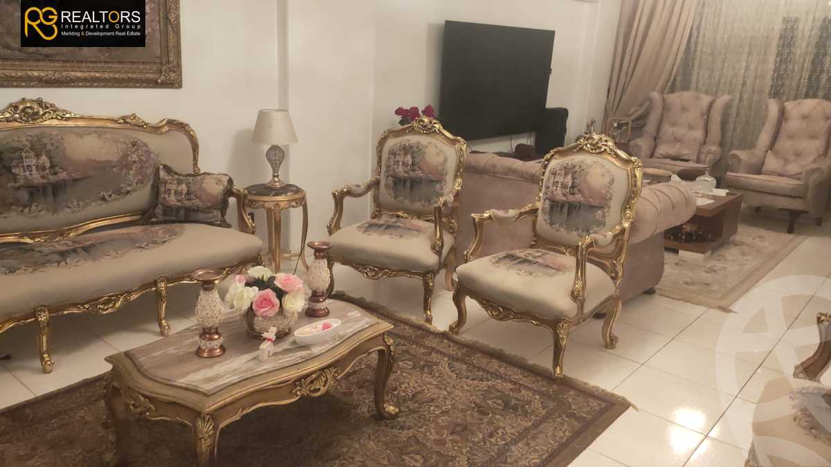 https://aqarmap.com.eg/ar/listing/5596281-for-sale-cairo-6th-of-october-central-axis