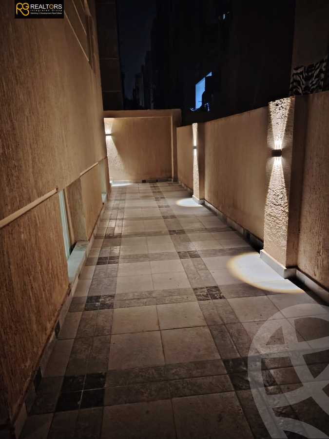 https://aqarmap.com.eg/en/listing/5596314-for-sale-cairo-6th-of-october-el-ahyaa-neighborhood-2nd-divided-from-al-kafrawei-st
