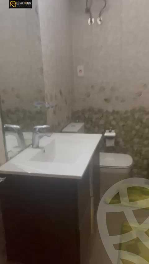 https://aqarmap.com.eg/en/listing/5596398-for-sale-cairo-el-sheikh-zayed-city-el-hay-elsabeaa