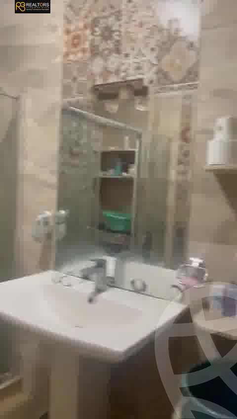 https://aqarmap.com.eg/en/listing/5596398-for-sale-cairo-el-sheikh-zayed-city-el-hay-elsabeaa