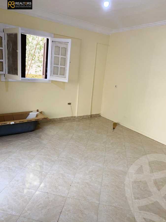 https://aqarmap.com.eg/en/listing/5596414-for-sale-cairo-6th-of-october-el-ahyaa-neighborhood-3rd-al-hay-al-thalith-st