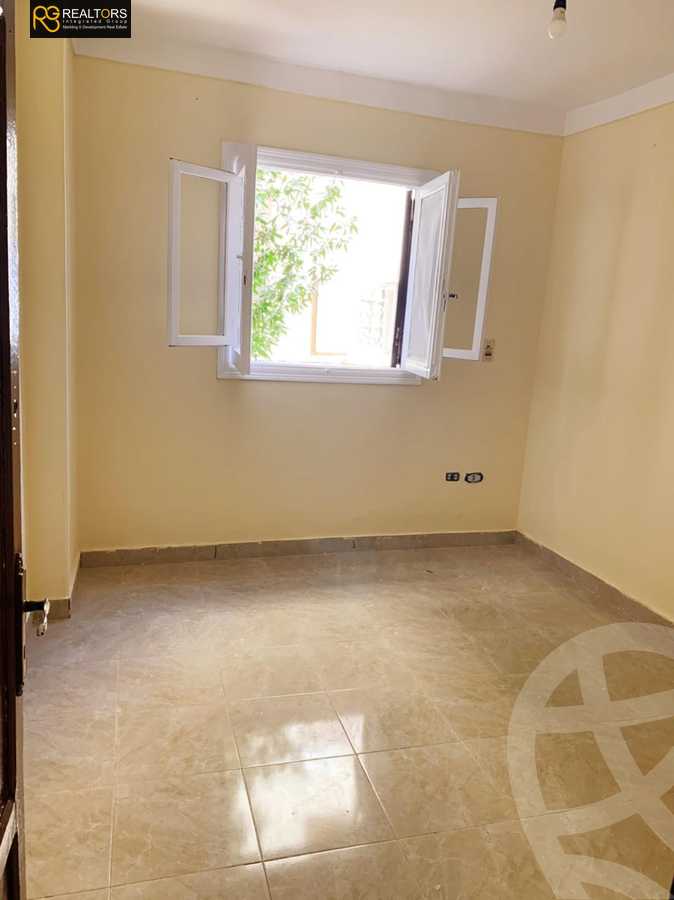 https://aqarmap.com.eg/en/listing/5596414-for-sale-cairo-6th-of-october-el-ahyaa-neighborhood-3rd-al-hay-al-thalith-st