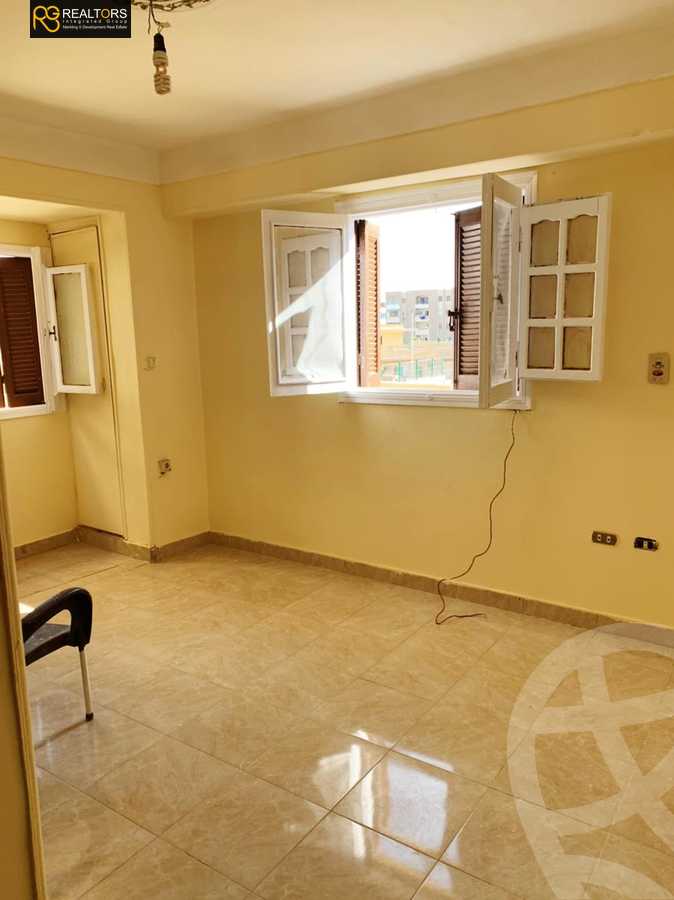 https://aqarmap.com.eg/en/listing/5596414-for-sale-cairo-6th-of-october-el-ahyaa-neighborhood-3rd-al-hay-al-thalith-st