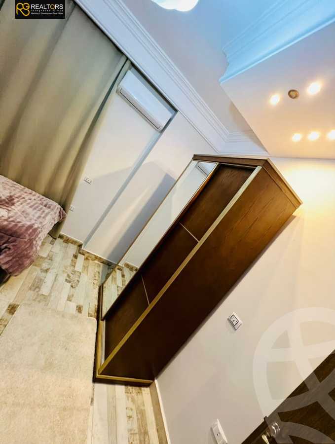 https://aqarmap.com.eg/en/listing/5596422-for-sale-cairo-el-sheikh-zayed-city-compounds-zayed-heights-compound