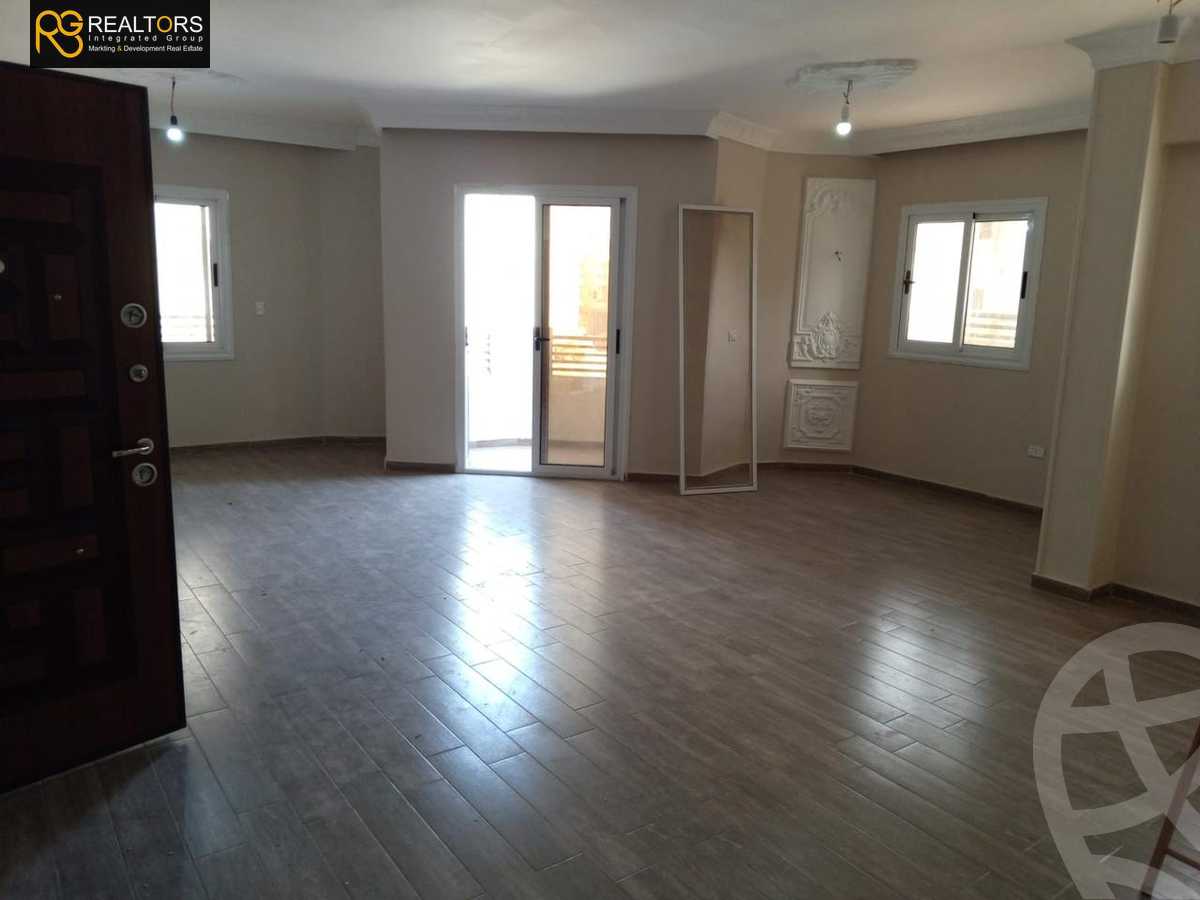 https://aqarmap.com.eg/ar/listing/5596542-for-sale-cairo-6th-of-october-hadaeq-october-lmntq-lsyhy