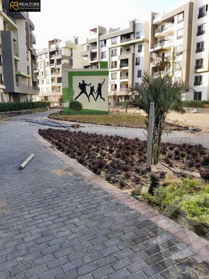 https://aqarmap.com.eg/en/listing/5642891-for-sale-cairo-6th-of-october-hadaeq-october-kmbwnd-fy-hdyq-ktwbr-kenz