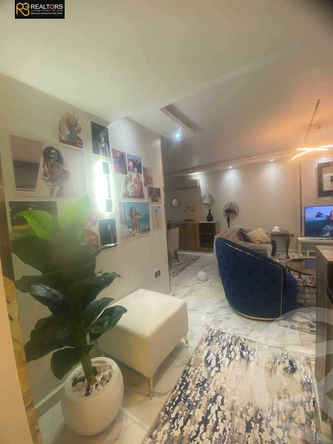 https://aqarmap.com.eg/en/listing/5642891-for-sale-cairo-6th-of-october-hadaeq-october-kmbwnd-fy-hdyq-ktwbr-kenz