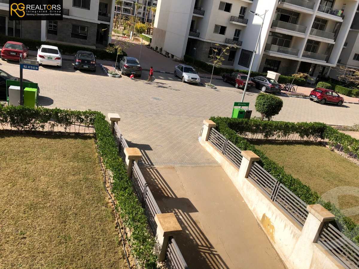 https://aqarmap.com.eg/ar/listing/5642918-for-sale-cairo-6th-of-october-hadaeq-october-kmbwnd-fy-hdyq-ktwbr-beta-greens-compound-beta-egypt