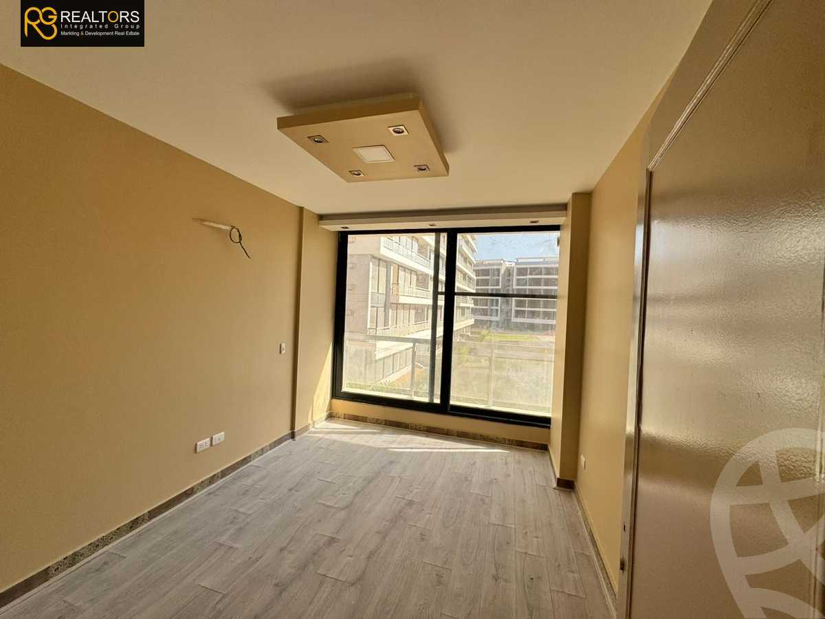 https://aqarmap.com.eg/en/listing/5643342-for-sale-cairo-6th-of-october-hadaeq-october-kmbwnd-fy-hdyq-ktwbr-lake-front