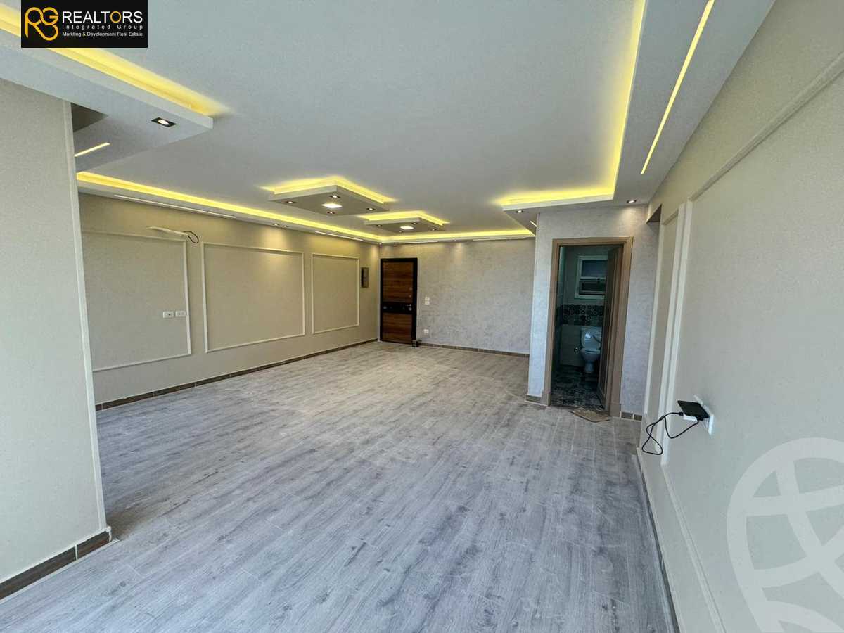 https://aqarmap.com.eg/en/listing/5643342-for-sale-cairo-6th-of-october-hadaeq-october-kmbwnd-fy-hdyq-ktwbr-lake-front