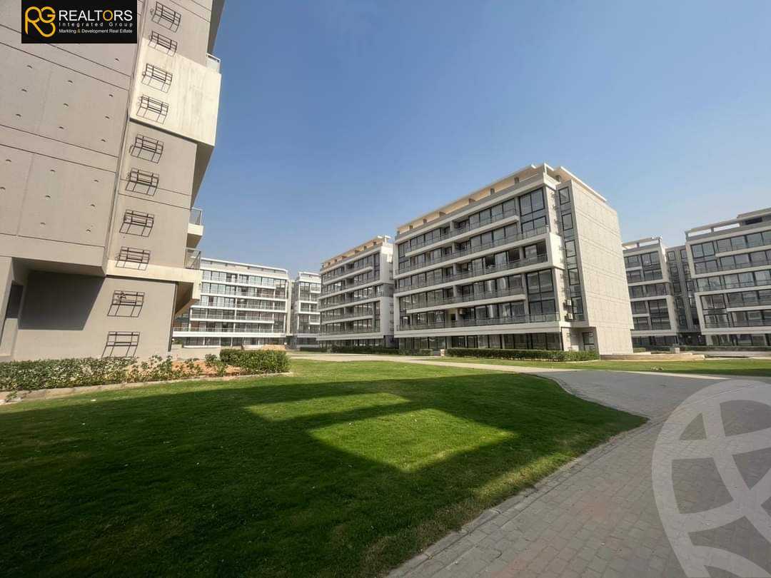 https://aqarmap.com.eg/en/listing/5643342-for-sale-cairo-6th-of-october-hadaeq-october-kmbwnd-fy-hdyq-ktwbr-lake-front
