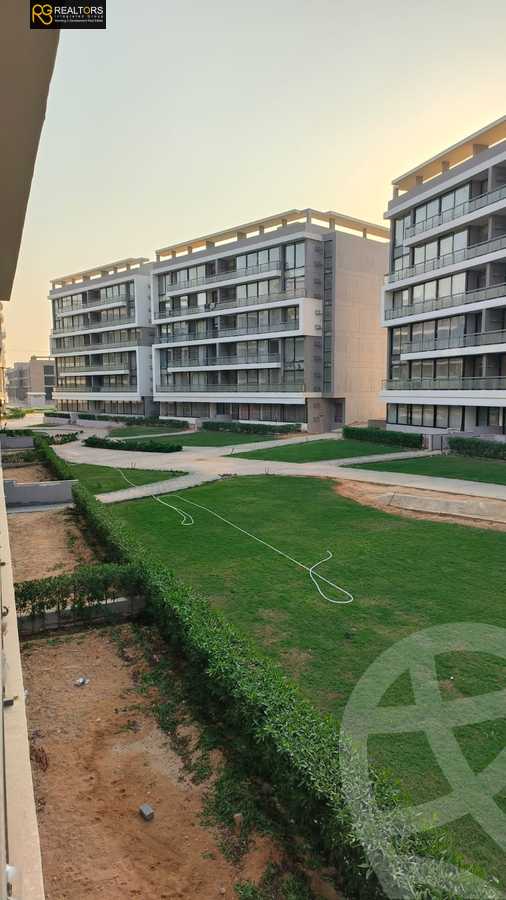 https://aqarmap.com.eg/en/listing/5643342-for-sale-cairo-6th-of-october-hadaeq-october-kmbwnd-fy-hdyq-ktwbr-lake-front