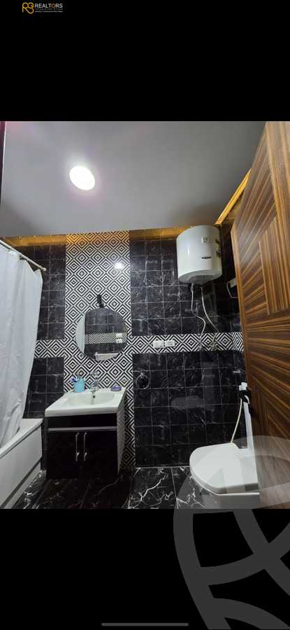 https://aqarmap.com.eg/ar/listing/5643442-for-sale-cairo-6th-of-october-el-tawsaat-el-shamalya-touristic-first-area