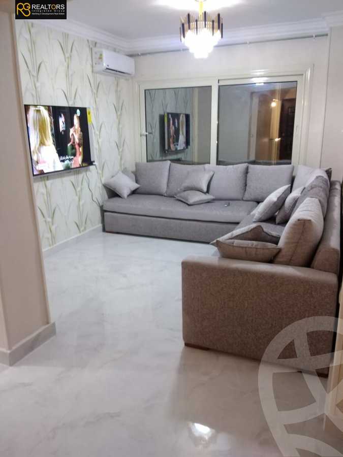 https://aqarmap.com.eg/en/listing/5643491-for-sale-cairo-6th-of-october-hadaeq-october-kmbwnd-fy-hdyq-ktwbr-baet-el-masria