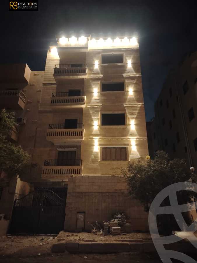 https://aqarmap.com.eg/en/listing/5654088-for-sale-cairo-6th-of-october-hadaeq-october