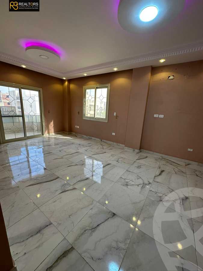 https://aqarmap.com.eg/ar/listing/5654118-for-sale-cairo-6th-of-october-featured-neighborhood-fourth-touristic-village-mahmoud-sami-el-baroudi-st