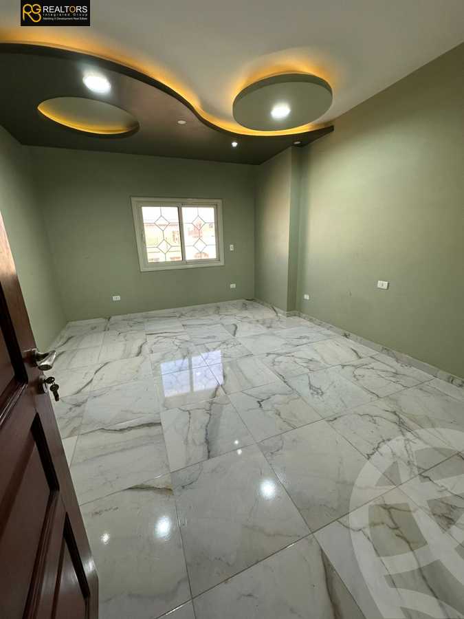 https://aqarmap.com.eg/ar/listing/5654118-for-sale-cairo-6th-of-october-featured-neighborhood-fourth-touristic-village-mahmoud-sami-el-baroudi-st