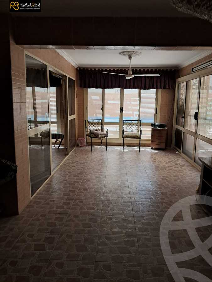 https://aqarmap.com.eg/en/listing/5656902-for-sale-cairo-6th-of-october-el-ahyaa-neighborhood-8th-el-tahrir-rd