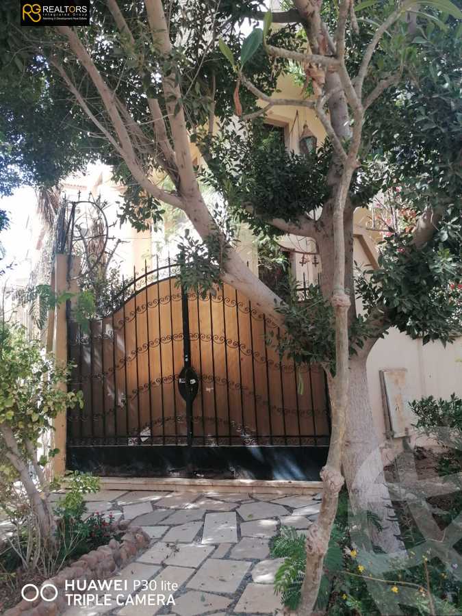 https://aqarmap.com.eg/en/listing/5663904-for-sale-cairo-6th-of-october-el-ahyaa-neighborhood-3rd-al-hay-al-thalith-st