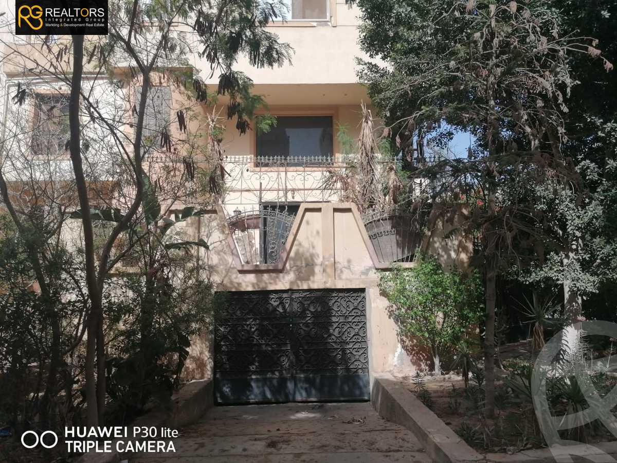 https://aqarmap.com.eg/en/listing/5663904-for-sale-cairo-6th-of-october-el-ahyaa-neighborhood-3rd-al-hay-al-thalith-st
