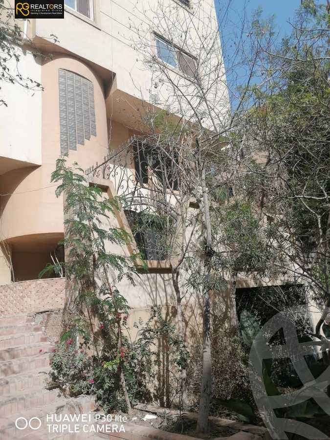 https://aqarmap.com.eg/en/listing/5663904-for-sale-cairo-6th-of-october-el-ahyaa-neighborhood-3rd-al-hay-al-thalith-st