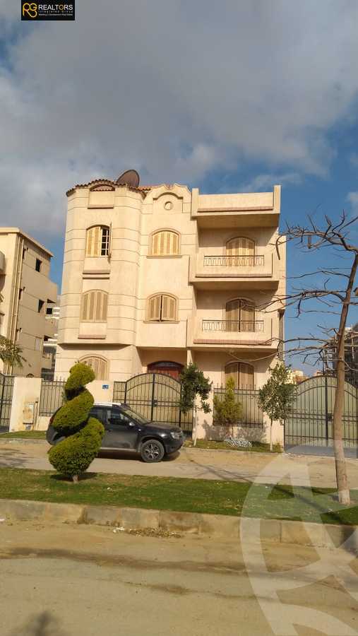 https://aqarmap.com.eg/en/listing/5663911-for-sale-cairo-6th-of-october-garb-someed-neighborhood-8th