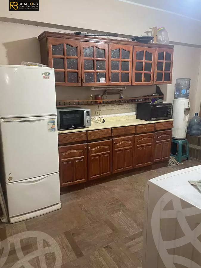 https://aqarmap.com.eg/en/listing/5663985-for-sale-cairo-6th-of-october-el-ahyaa-neighborhood-2nd-divided-from-al-kafrawei-st