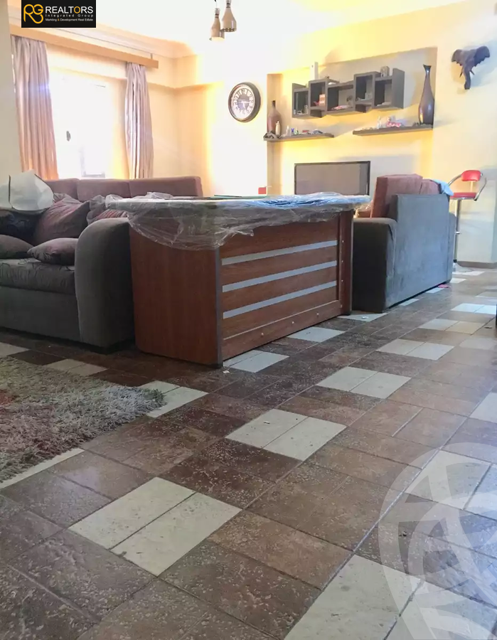 https://aqarmap.com.eg/en/listing/5663985-for-sale-cairo-6th-of-october-el-ahyaa-neighborhood-2nd-divided-from-al-kafrawei-st