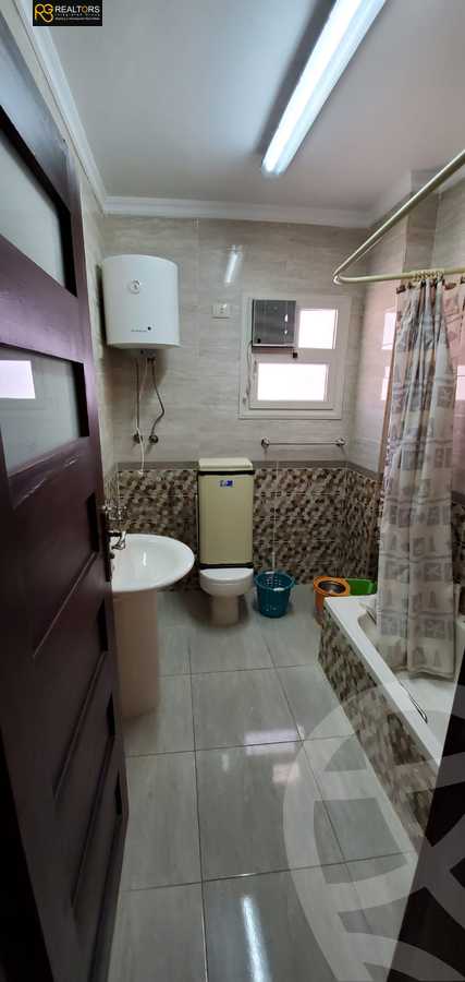 https://aqarmap.com.eg/en/listing/5664033-for-sale-cairo-6th-of-october-el-ahyaa-neighborhood-8th-el-tahrir-rd