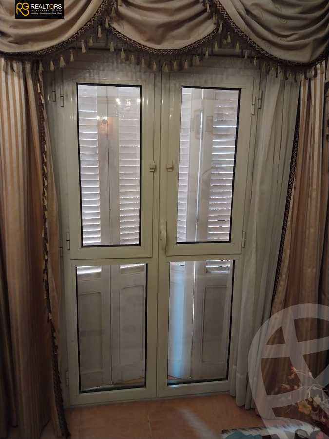 https://aqarmap.com.eg/ar/listing/5664188-for-sale-cairo-6th-of-october-el-ahyaa-neighborhood-7th