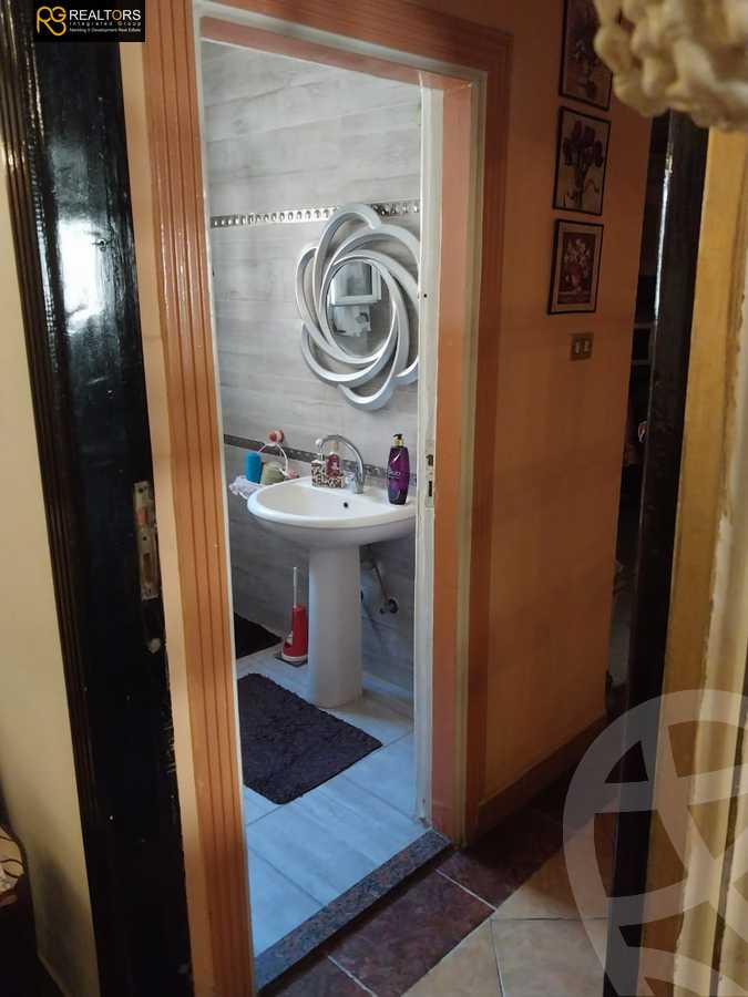 https://aqarmap.com.eg/ar/listing/5664188-for-sale-cairo-6th-of-october-el-ahyaa-neighborhood-7th